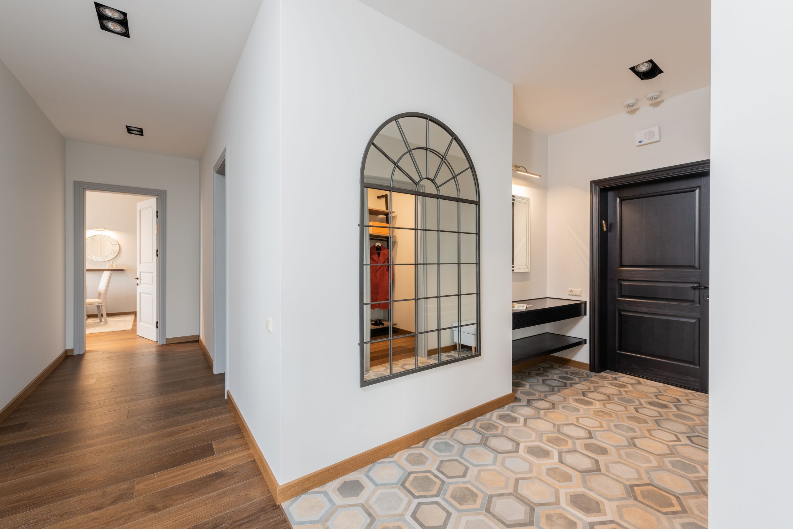 Baseboard, Doors & Flooring 16