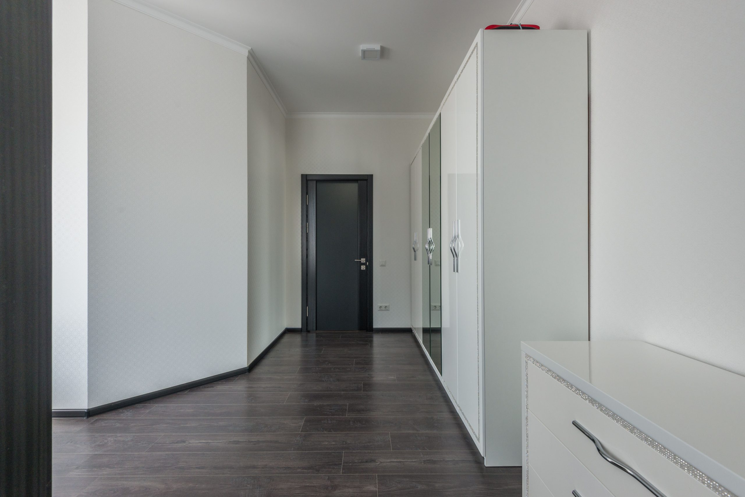 Baseboard, Doors & Flooring 17
