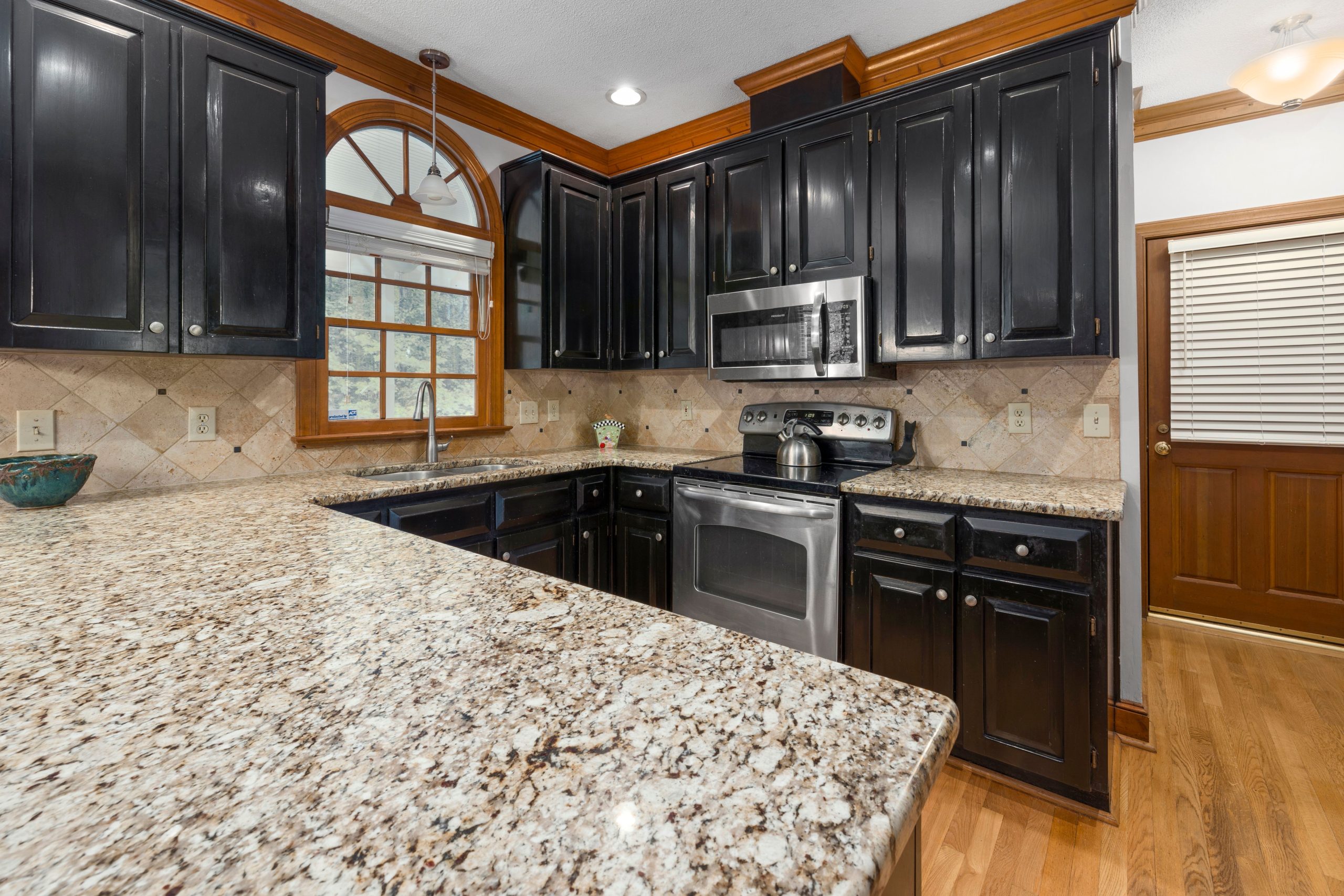 Granite & Quartz Countertops 1