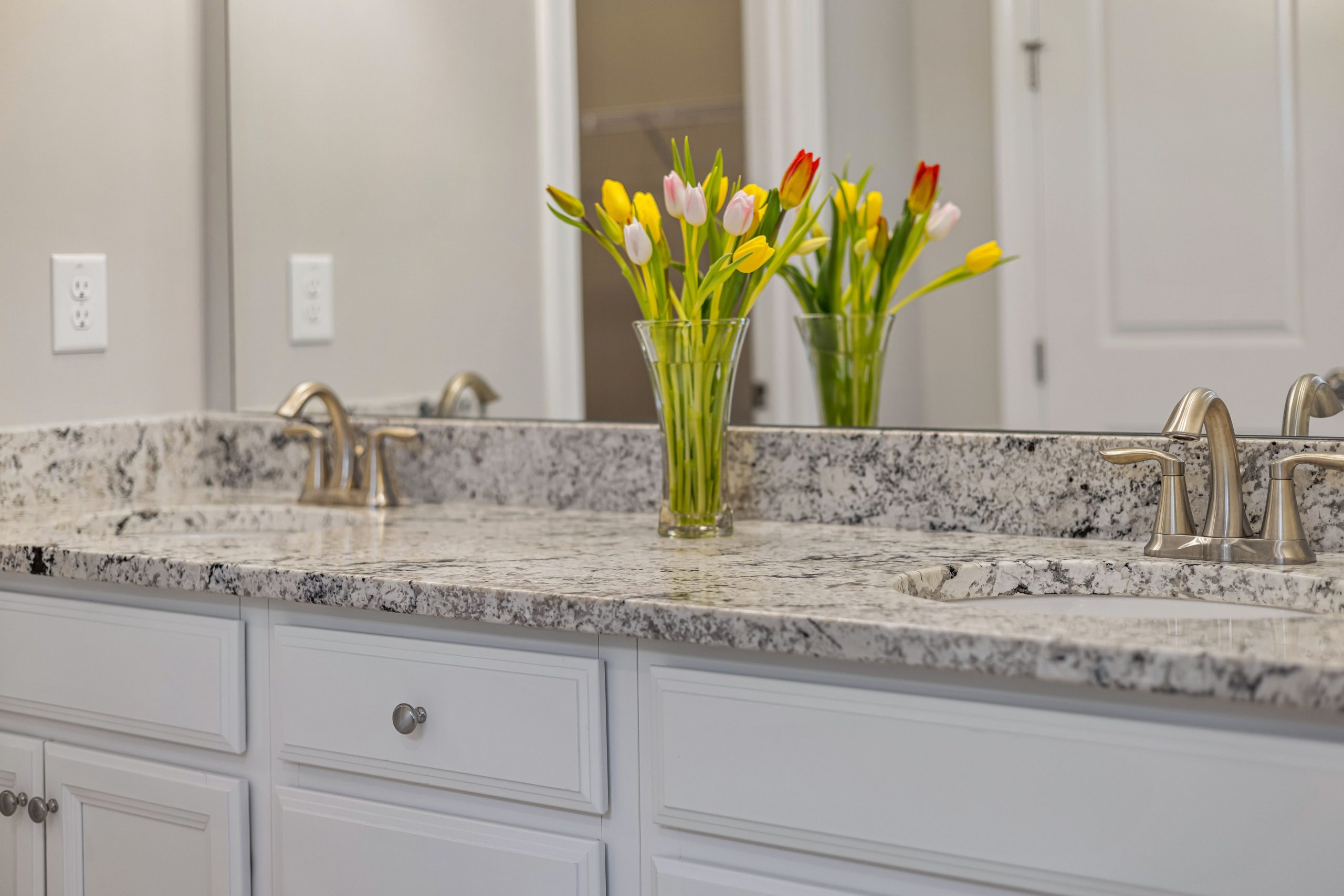 Granite & Quartz Countertops 10