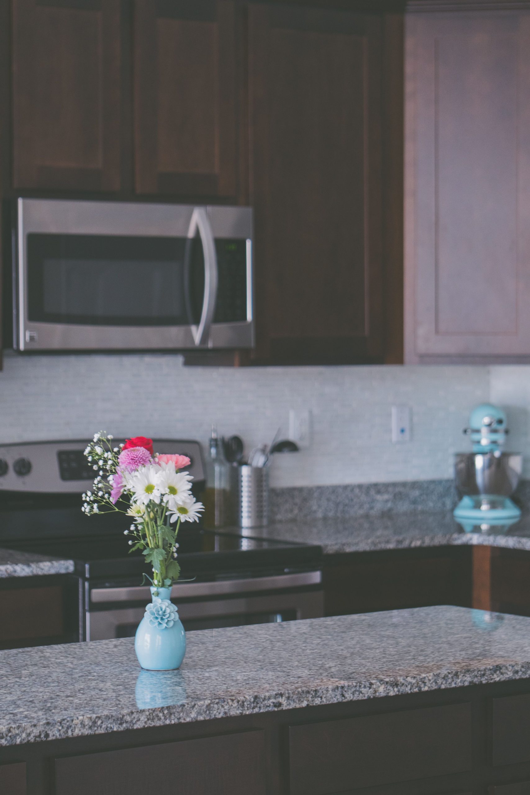 Granite & Quartz Countertops 11