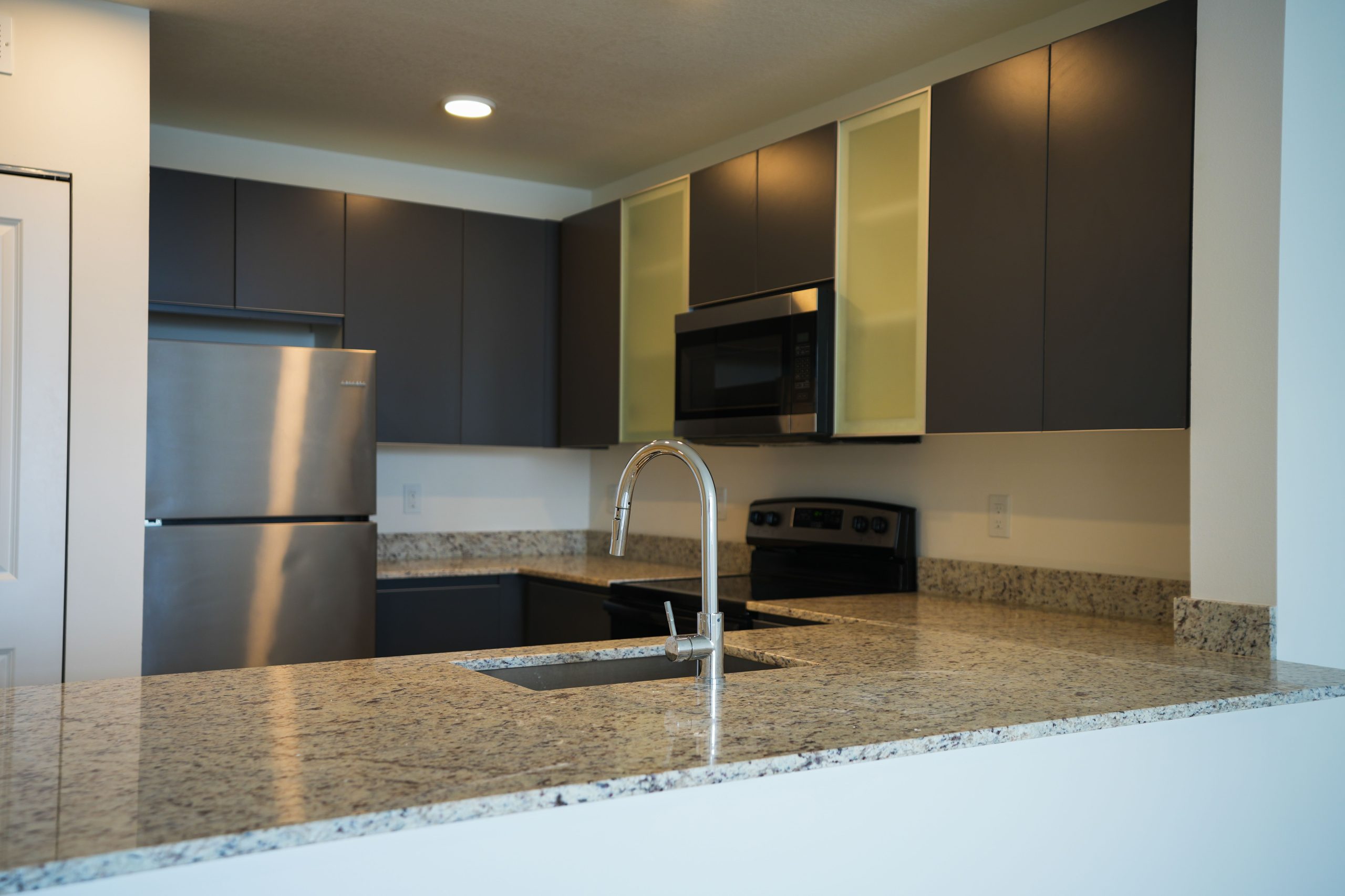Granite & Quartz Countertops 12