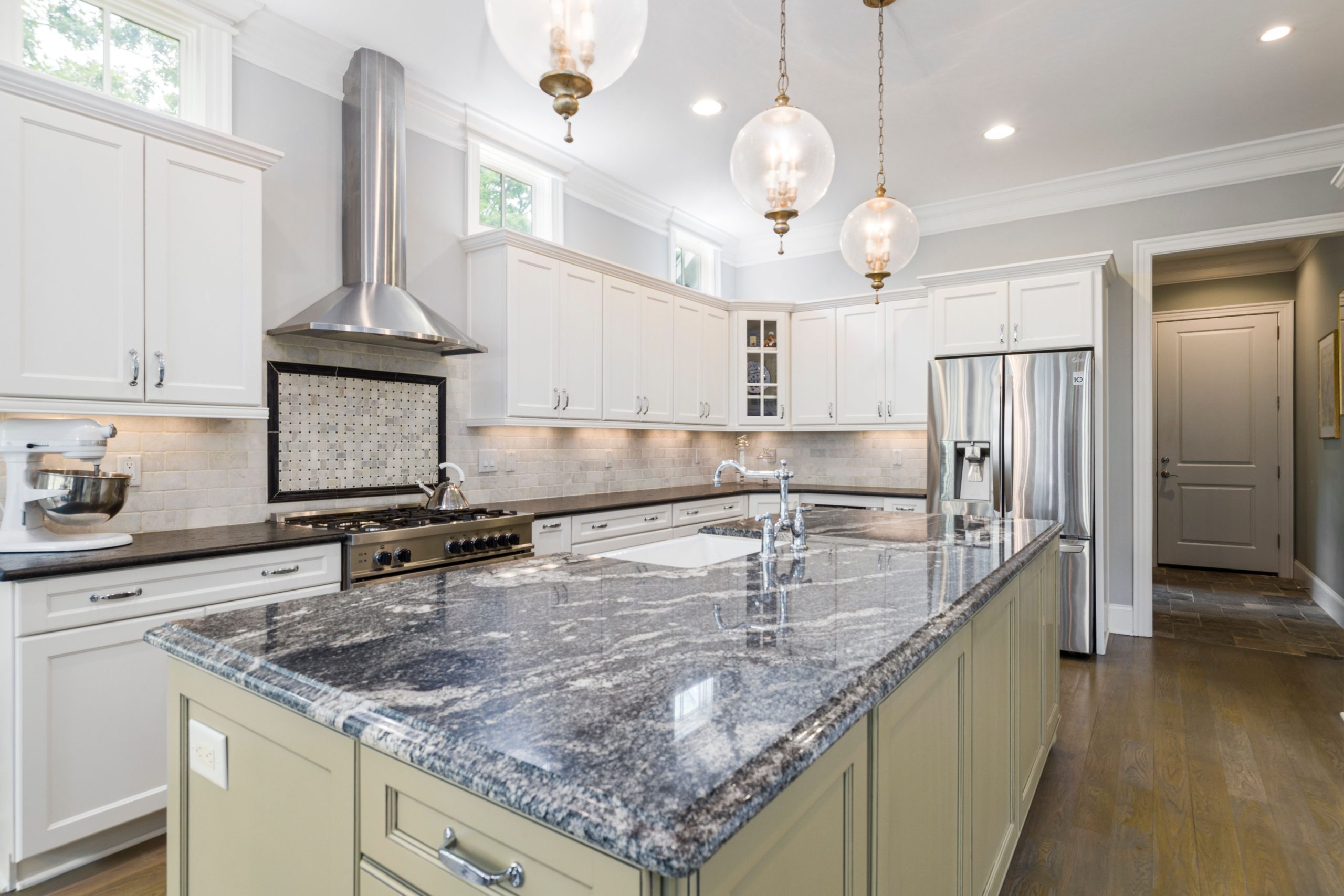Granite & Quartz Countertops 6