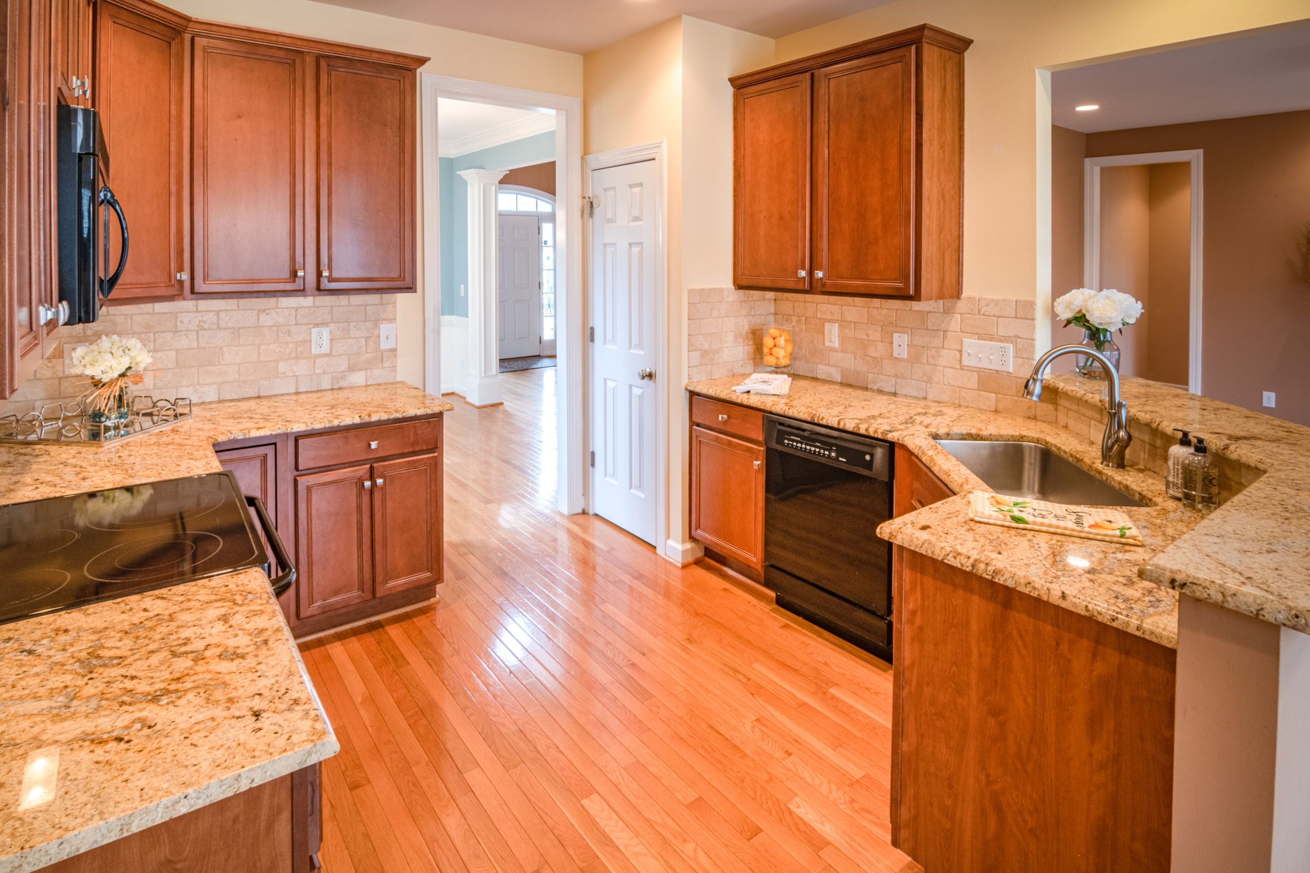 Granite & Quartz Countertops 7